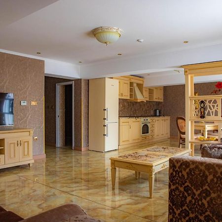 Luxury Apartment Rich 2 เวลินกราด ภายนอก รูปภาพ